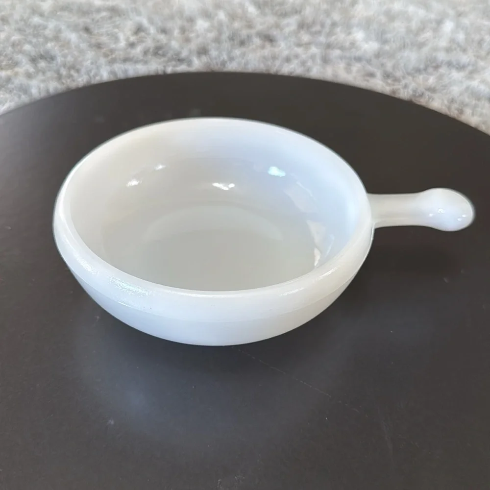 VTG Set Of 2 Glasbake Milk Glass 11oz Lug Soup Bowls With‎ Handles Kitchenware